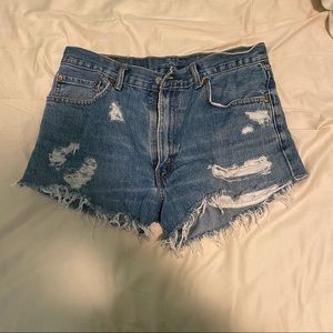 High waisted custom Levi denim shorts style 550
